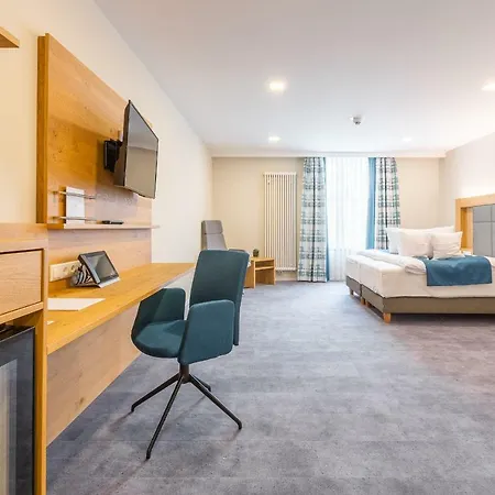 Отель Schwan Und Post Business Quarters Бад-Нойштадт-ан-дер-Зале