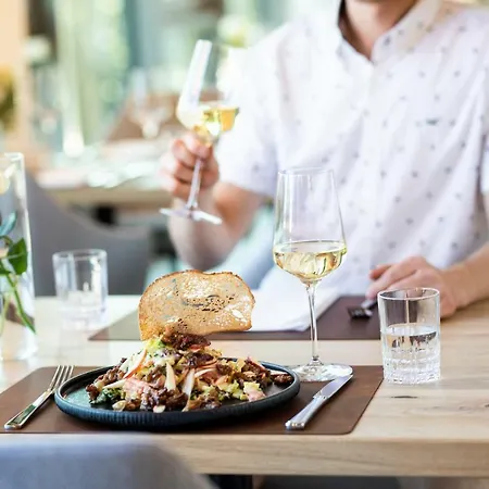 Schwan Und Post Business Quarters Отель Бад-Нойштадт-ан-дер-Зале