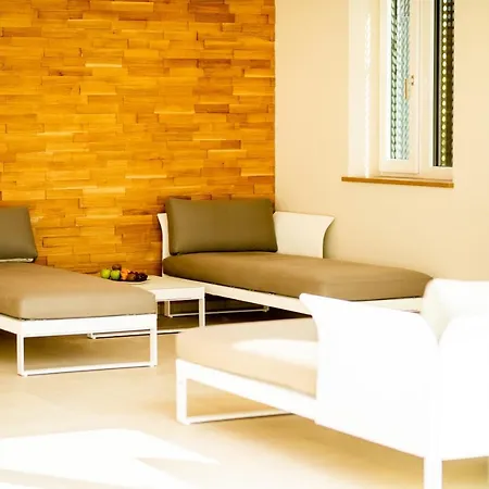 Schwan Und Post Business Quarters