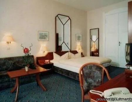Schwan Und Post Business Quarters Hotel