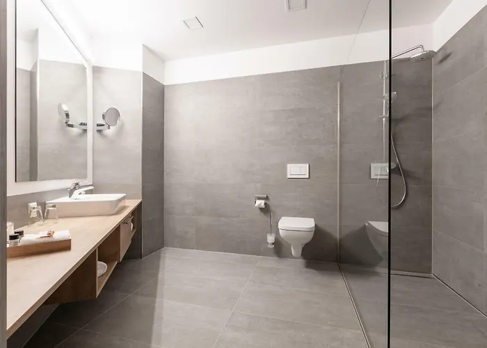 Schwan Und Post Business Quarters Hotell